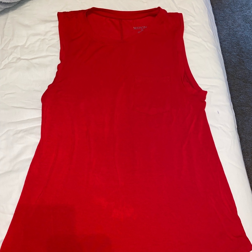 Women’s red Merona tank top